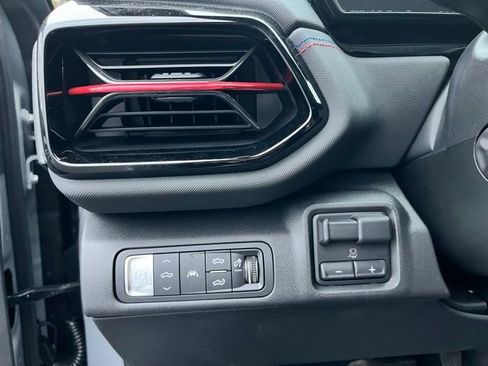 New 2025 Chevrolet Silverado EV RST image 29