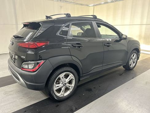 Used 2022 Hyundai Kona SEL AWD/4WD image 2
