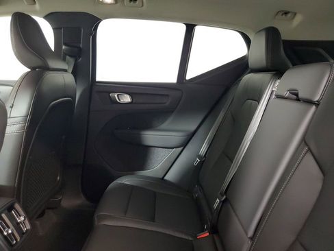 New 2026 Volvo XC40 B5 Core AWD/4WD image 12