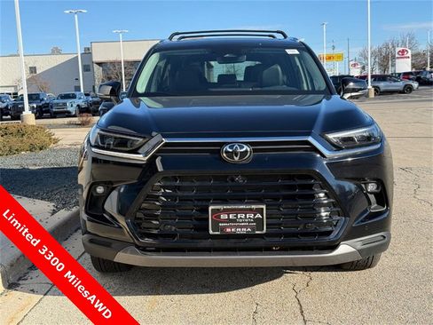 Used 2026 Toyota Grand Highlander Limited image 8