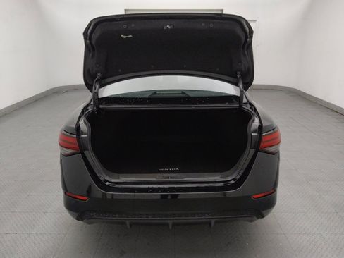 Used 2024 Nissan Sentra SV FWD image 29
