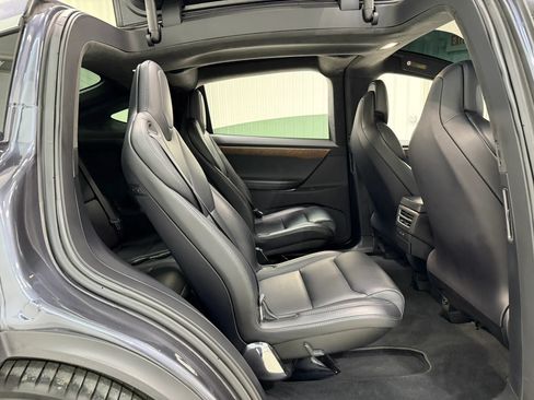 Used 2020 Tesla Model X Long Range AWD/4WD image 21