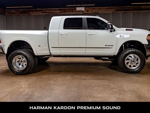 Used 2024 RAM 3500 Limited image 10