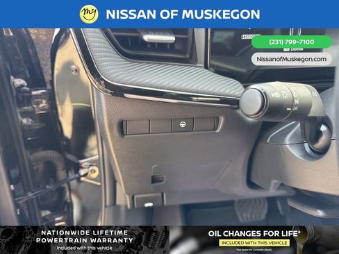 New 2025 Nissan Kicks SR image 13