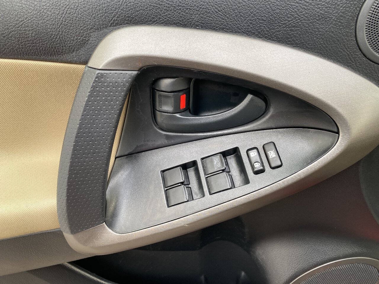 Used 2009 Toyota RAV4 2WD image 25