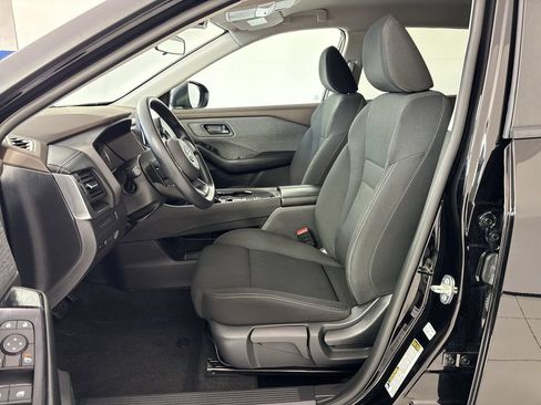 Used 2023 Nissan Rogue S FWD image 13