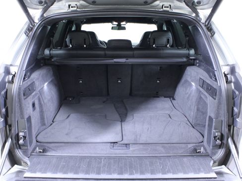 Used 2022 BMW X5 M w/ Executive Package AWD/4WD image 9
