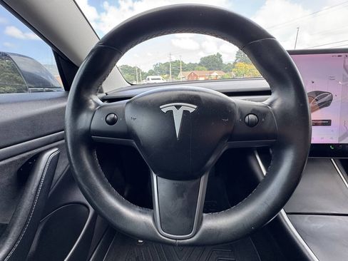 Used 2019 Tesla Model 3 Standard Range Plus RWD image 14