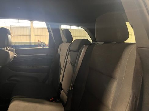 Used 2016 Jeep Grand Cherokee Laredo w/ Quick Order Package 23E image 18