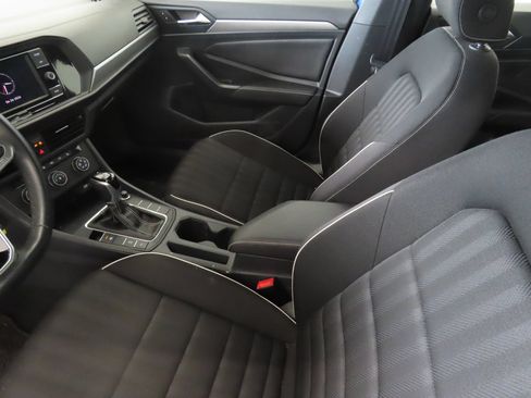 Used 2024 Volkswagen Jetta Sport FWD image 21
