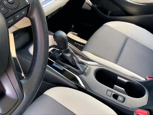Used 2023 Toyota Corolla LE FWD image 16