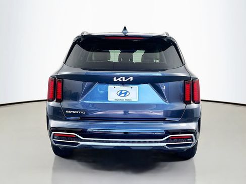 Used 2023 Kia Sorento S w/ Panoramic Sunroof Package FWD image 6