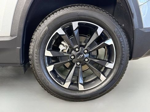 Used 2025 Chevrolet Equinox RS AWD/4WD image 37