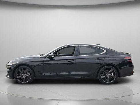 Used 2023 Genesis G70 2.0T w/ Sport Prestige Package RWD image 3