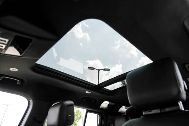 New 2026 Land Rover Defender 110 X-Dynamic SE AWD/4WD image 5