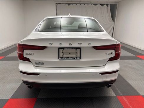 Used 2020 Volvo S60 T6 Momentum AWD/4WD image 5