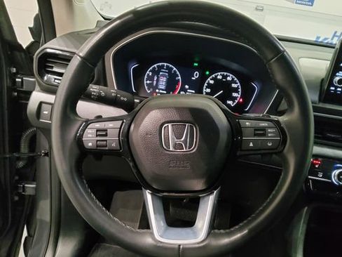 Used 2023 Honda Pilot EX-L image 32