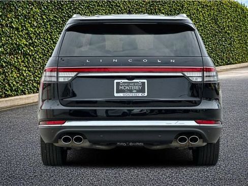 Used 2024 Lincoln Aviator Reserve RWD image 5