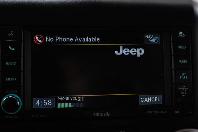Used 2017 Jeep Wrangler Unlimited Sahara w/ Connectivity Group AWD/4WD image 26