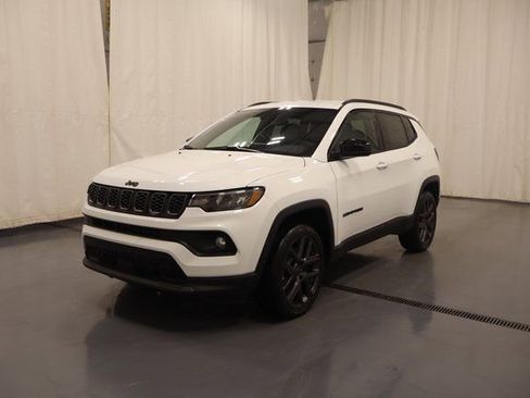 New 2026 Jeep Compass Latitude AWD/4WD image 5