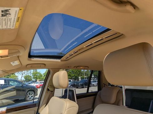 Used 2012 Mercedes-Benz GL 450 4MATIC image 16