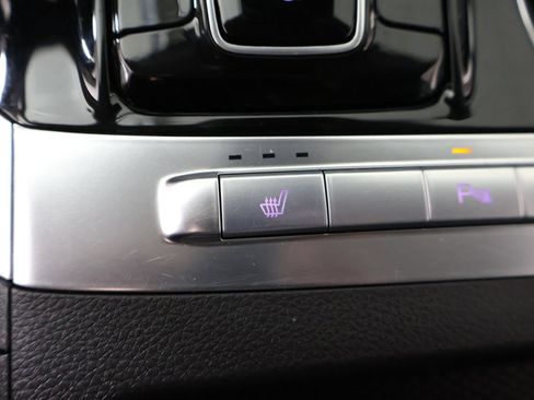 Certified 2024 Kia Carnival EX FWD image 52