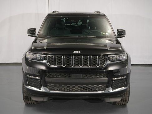 Used 2025 Jeep Grand Cherokee L Limited w/ Luxury Tech Group II image 7