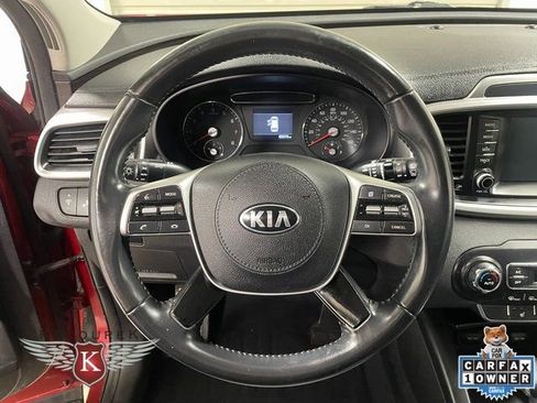 Used 2019 Kia Sorento S image 15