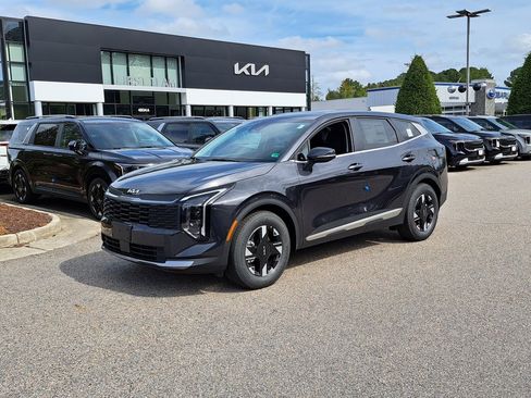 New 2026 Kia Sportage LX image 3