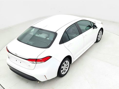 Used 2023 Toyota Corolla LE image 17