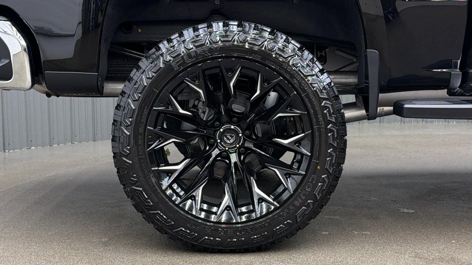 Used 2026 Chevrolet Silverado 1500 LT AWD/4WD image 11