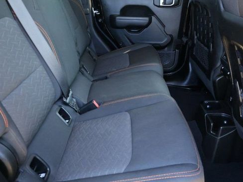 Used 2023 Jeep Gladiator Mojave w/ Cold Weather Group image 15