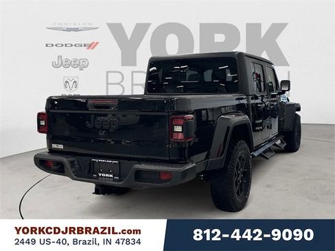 Used 2024 Jeep Gladiator Sport image 5