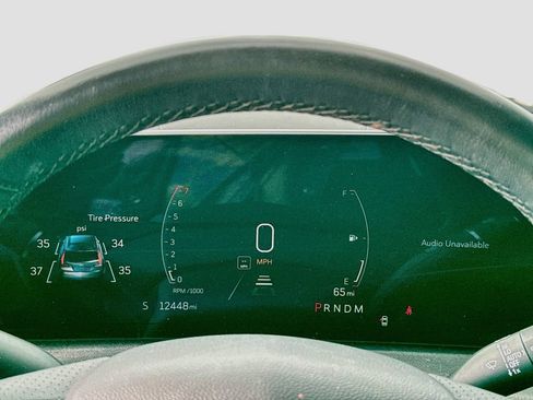 Used 2025 Cadillac XT4 Sport w/ LPO, Onyx Lite Package FWD image 14