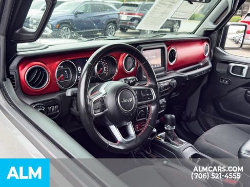 Used 2021 Jeep Wrangler Unlimited Rubicon w/ Cold Weather Group AWD/4WD image 8