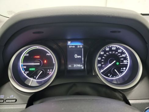 Used 2023 Toyota Camry LE image 18