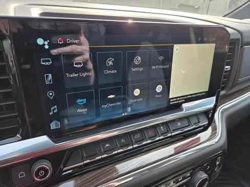 Used 2023 Chevrolet Silverado 1500 LT image 10