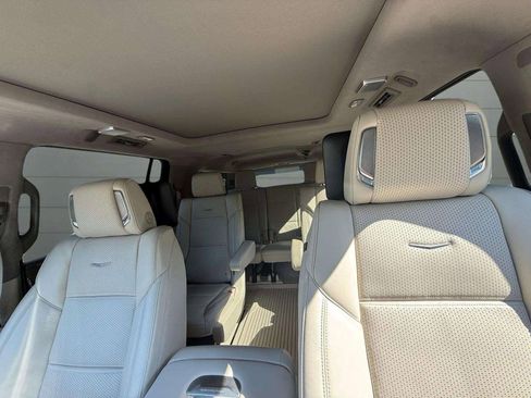 Used 2024 Cadillac Escalade ESV Sport Platinum w/ Heavy-Duty Trailer Package image 50