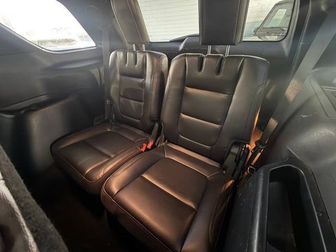 Used 2018 Ford Explorer Sport AWD/4WD image 19