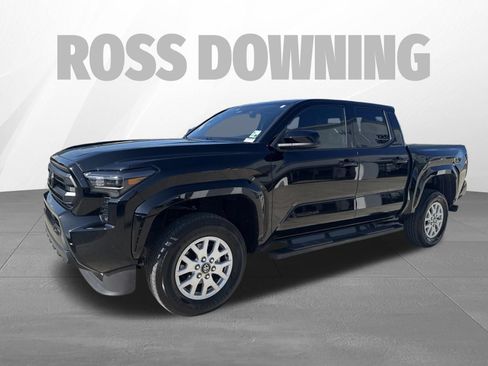 Used 2025 Toyota Tacoma SR5 RWD image 2