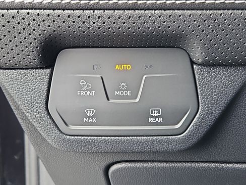 New 2026 Volkswagen Atlas SE image 9