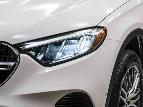Certified 2026 Mercedes-Benz GLC 300 image 12