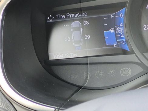 Used 2015 Ford Edge Titanium w/ Equipment Group 301A AWD/4WD image 35