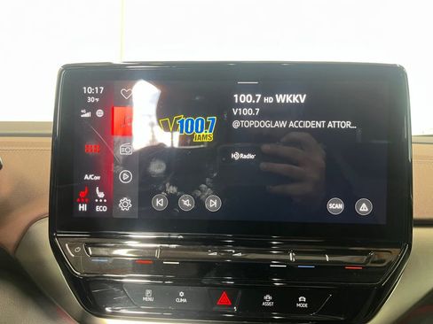 Certified 2023 Volkswagen ID.4 Pro image 15