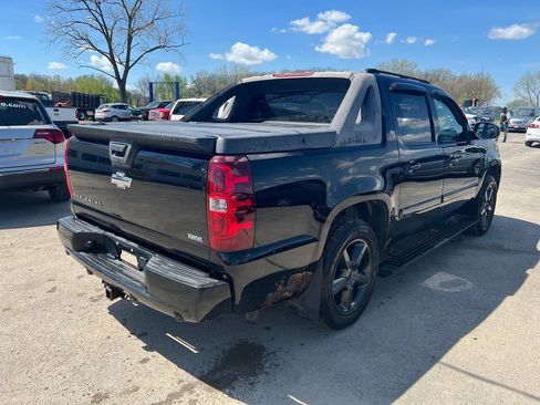 Used 2007 Chevrolet Avalanche LTZ w/ LTZ Preferred Equipment Group AWD/4WD image 5
