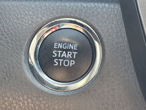 Used 2019 Toyota Camry XSE FWD image 29