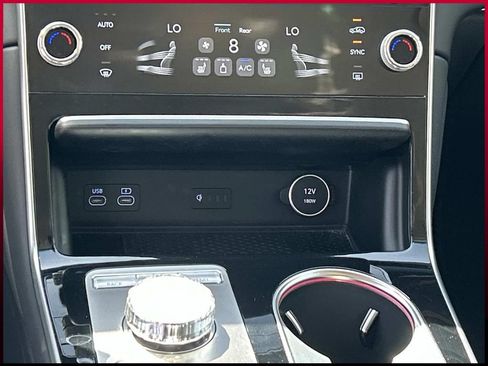 Used 2025 Genesis GV80 2.5T Standard AWD/4WD image 32