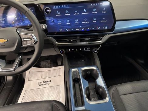 New 2026 Chevrolet Equinox EV LT FWD image 19