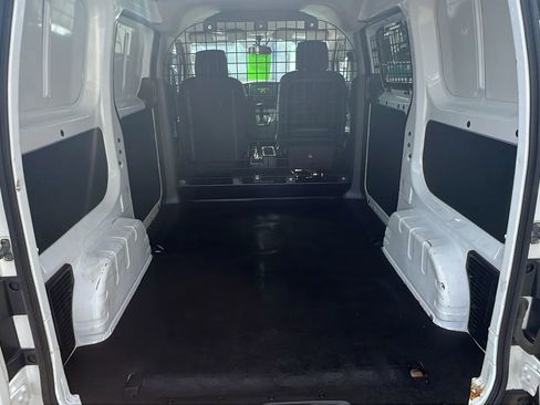 Used 2017 Chevrolet City Express LT FWD image 8