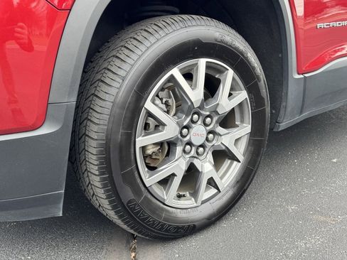 Used 2023 GMC Acadia SLT image 29